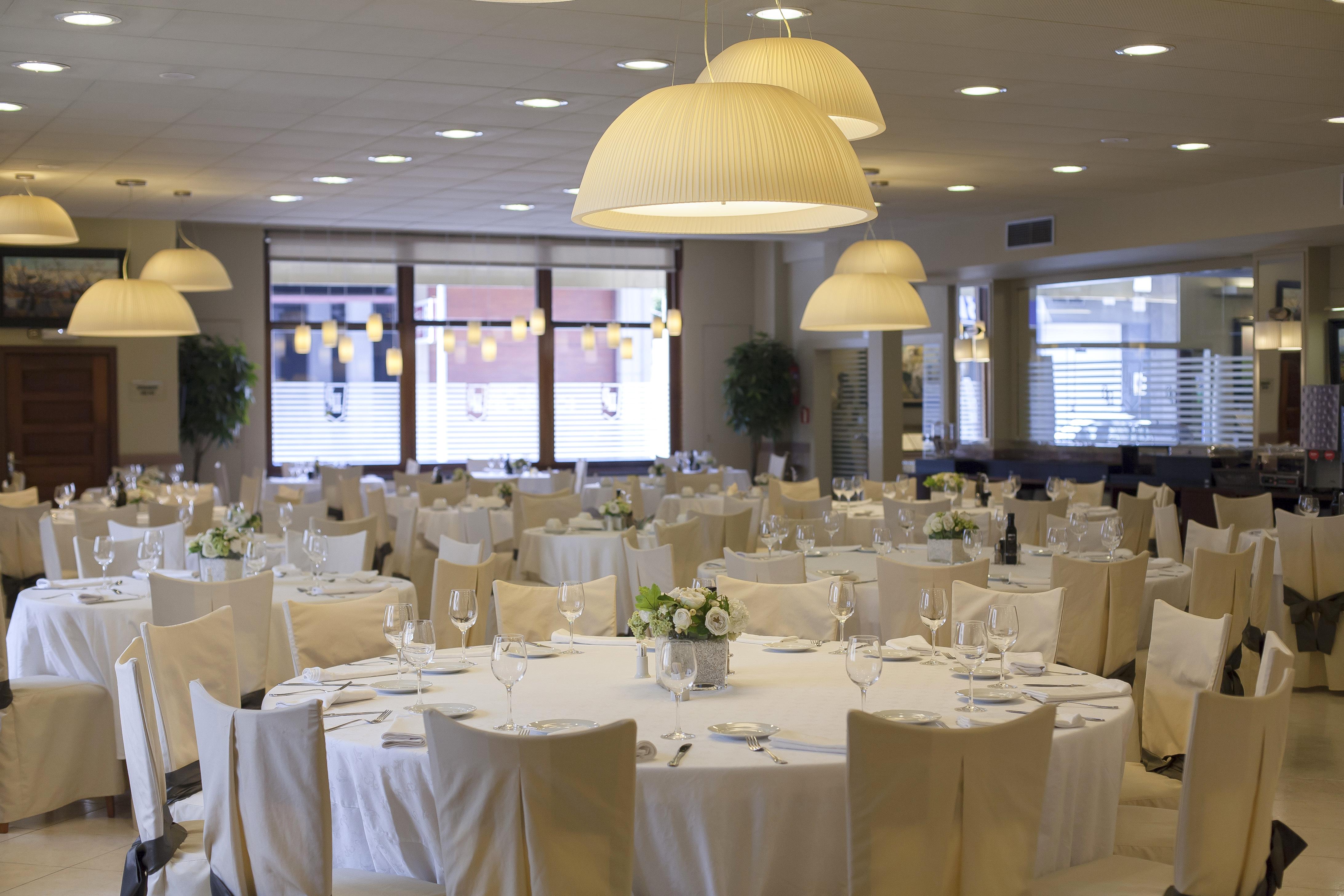 Hotel Pirineos Figueres By Pierre & Vacances Exterior photo