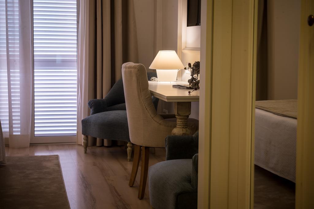 Hotel Pirineos Figueres By Pierre & Vacances Exterior photo