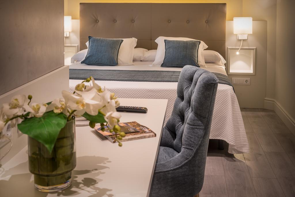 Hotel Pirineos Figueres By Pierre & Vacances Exterior photo