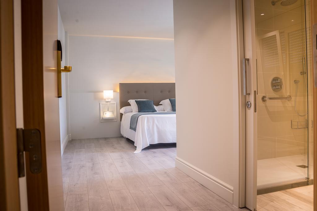 Hotel Pirineos Figueres By Pierre & Vacances Exterior photo