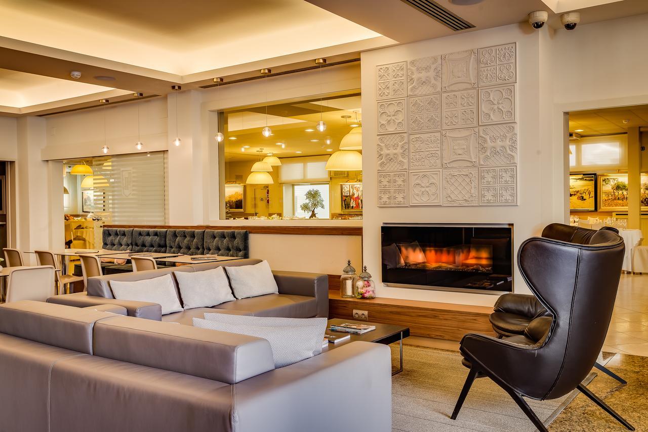 Hotel Pirineos Figueres By Pierre & Vacances Exterior photo